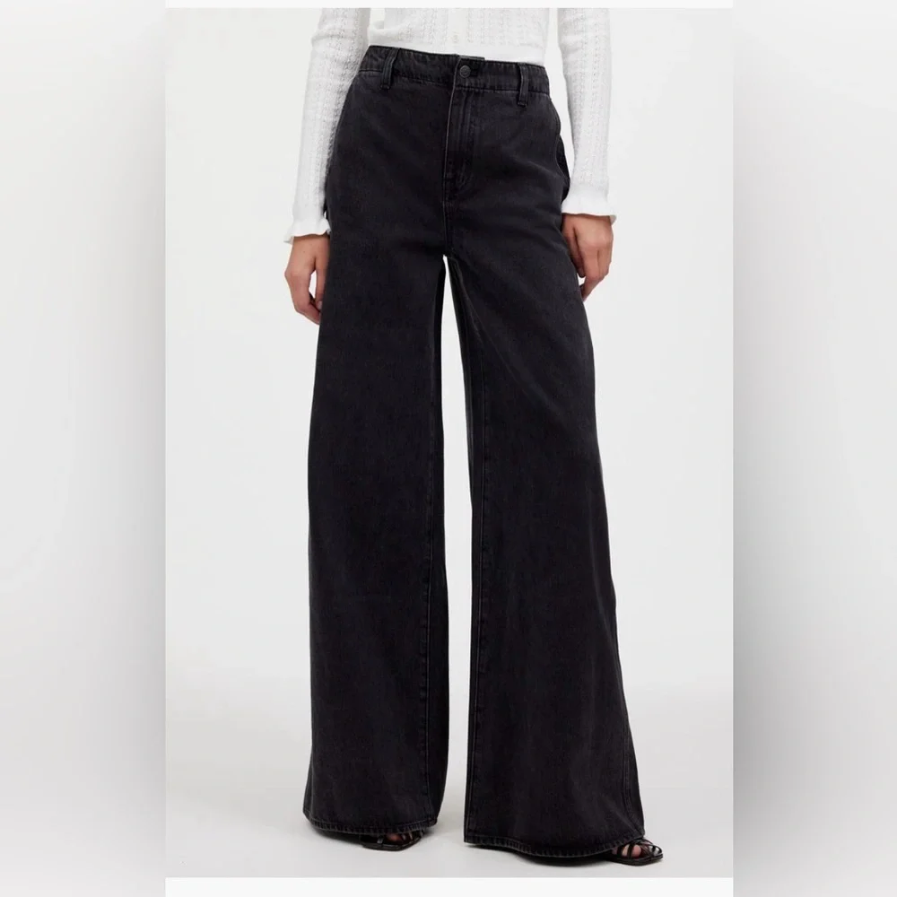 96. Madewell
Wide Sweep
Denim
Jeans
Size 29 - Picture 1 of 4